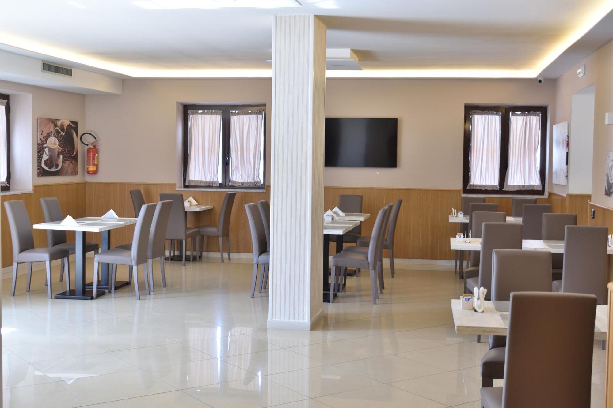 Hotel Futuro أفيرسا المظهر الخارجي الصورة